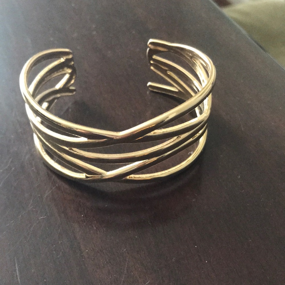 New* Stella & Dot Gold cuff bracelet